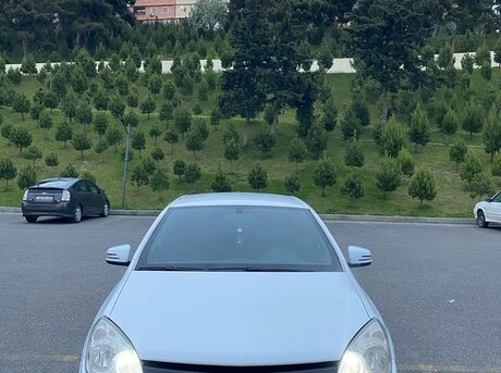 Opel Astra 2007