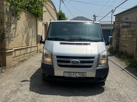 Ford Transit 2010