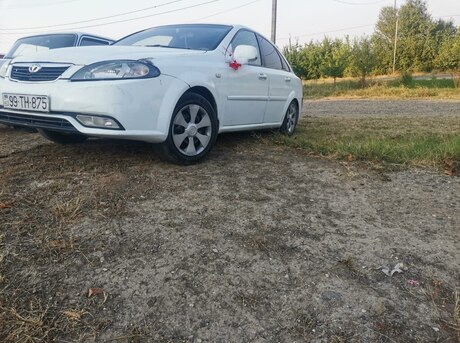 Daewoo Gentra 2014