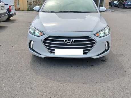 Hyundai Elantra 2016