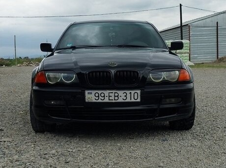 BMW 320 1998