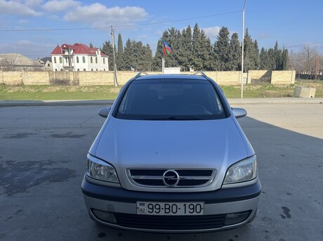 Opel Zafira 2004