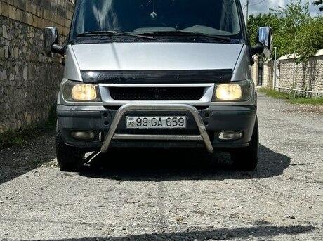 Ford Transit 2001