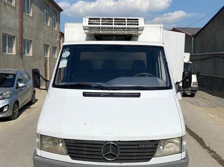 Mercedes 208 D 1997