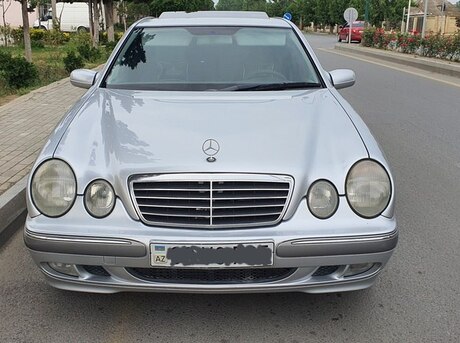 Mercedes E 200 2001