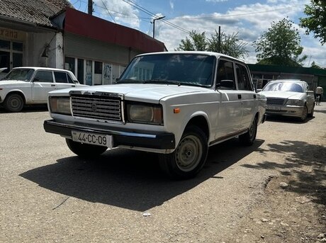 LADA (VAZ) 2107 2000