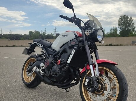 Yamaha  2020