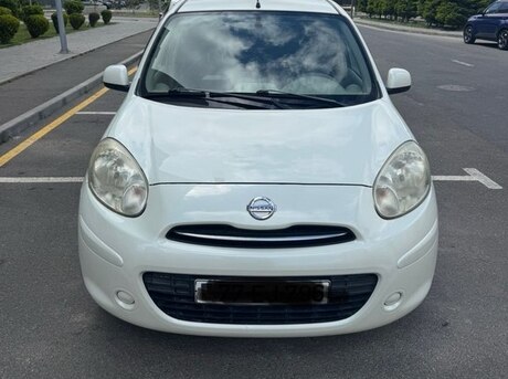 Nissan March 2012