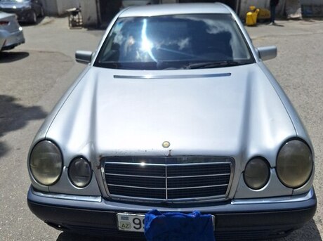 Mercedes E 220 d 1998