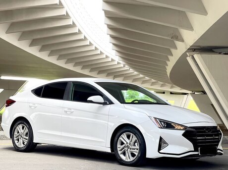 Hyundai Elantra 2020