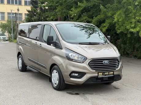 Ford Tourneo Custom