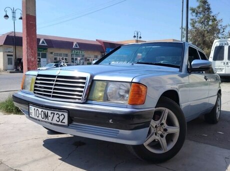 Mercedes 190 1990