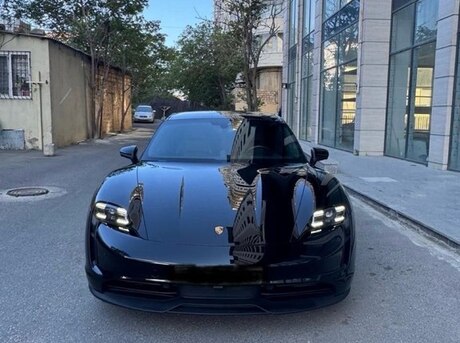Porsche Taycan 2023