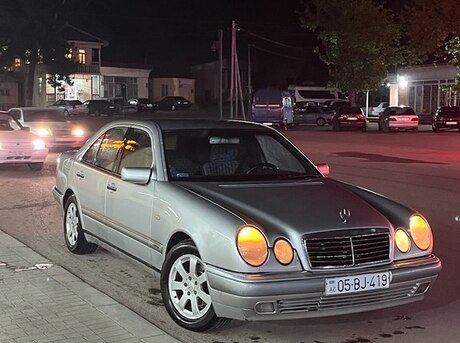 Mercedes E 220 d 1998