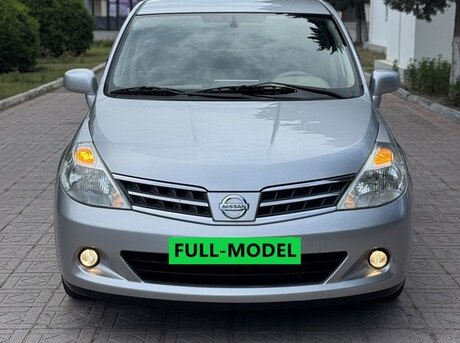 Nissan Tiida 2011