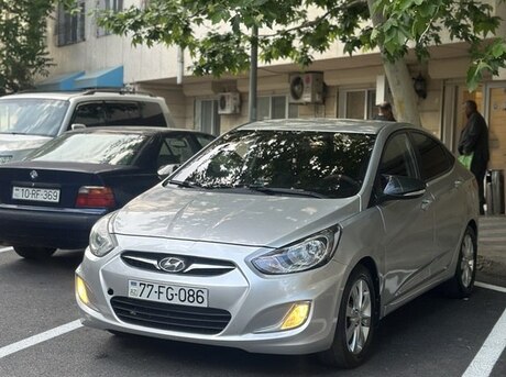 Hyundai Accent