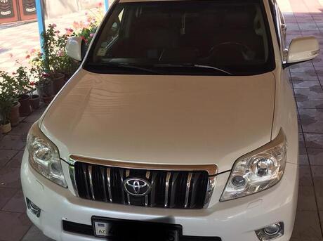 Toyota Land Cruiser Prado 2012