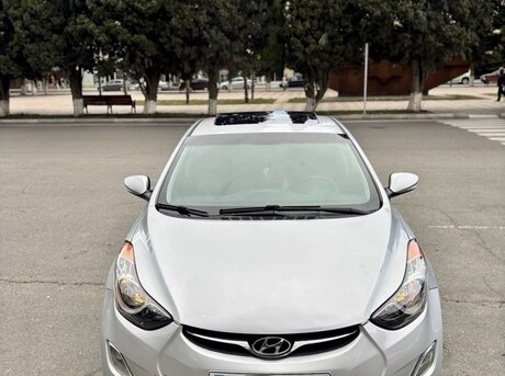 Hyundai Elantra 2013
