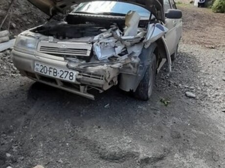 LADA (VAZ) 21103 2001