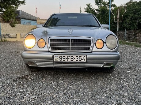 Mercedes E 240 1998
