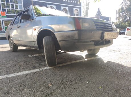 LADA (VAZ) 21099 2003