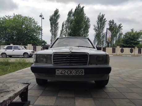Mercedes 190 1992