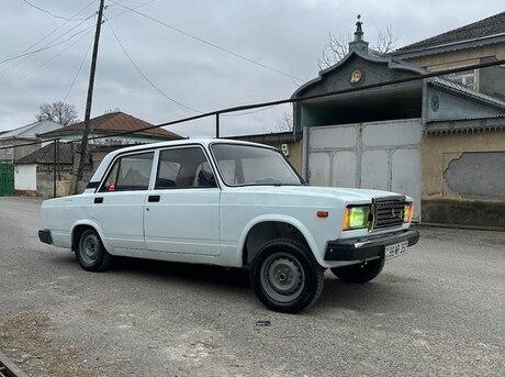 LADA (VAZ) 2107