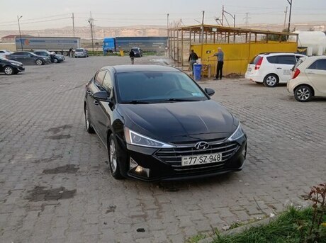 Hyundai Elantra 2019