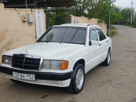 Mercedes 190 1989