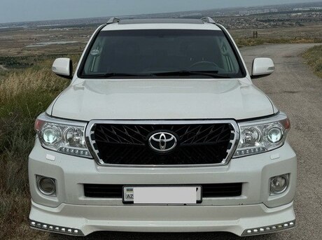 Toyota Land Cruiser 2011