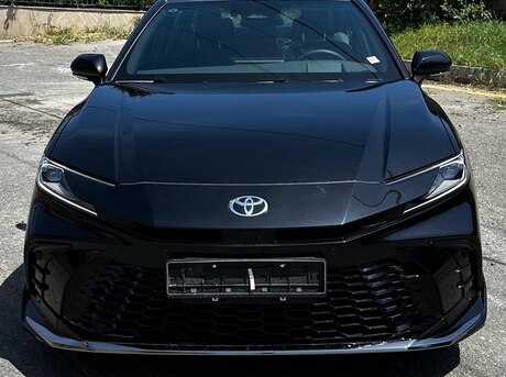 Toyota Camry 2024