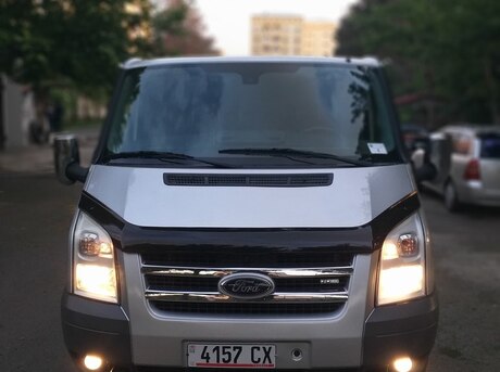 Ford Transit 2010