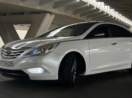Hyundai Sonata 2010