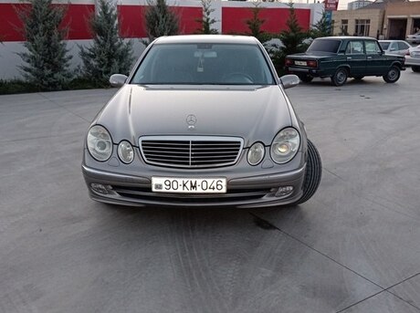 Mercedes E 240 2002