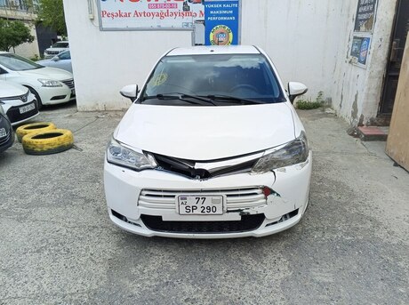Toyota Corolla Fielder 2016