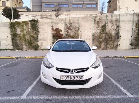 Hyundai Elantra 2013