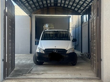 Mercedes Vito 115 2011