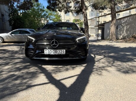 Mercedes E 300 e 2023