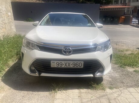 Toyota Camry 2015