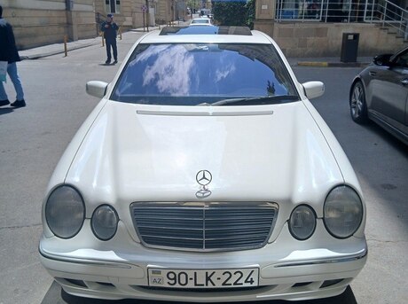 Mercedes E 200 2000