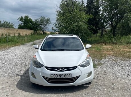 Hyundai Elantra 2012