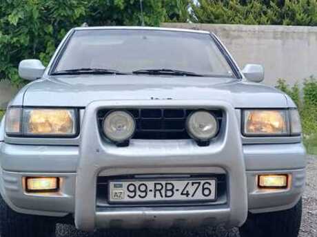 Opel Frontera 2000