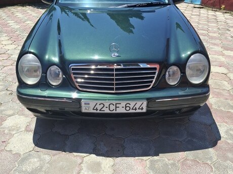 Mercedes E 240 2000
