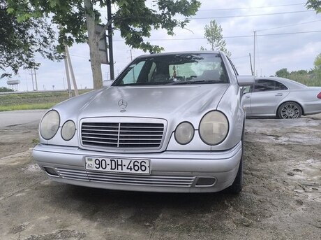 Mercedes E 280