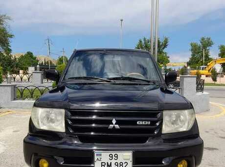 Mitsubishi Pajero io