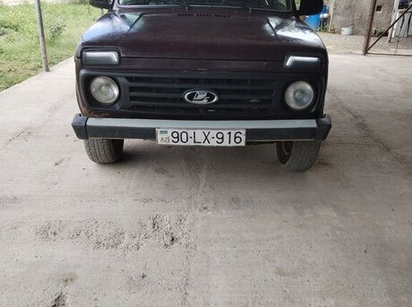 LADA (VAZ) Niva 2009