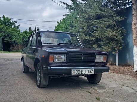 LADA (VAZ) 2107 2000