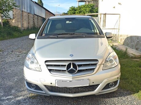 Mercedes B 180 2010