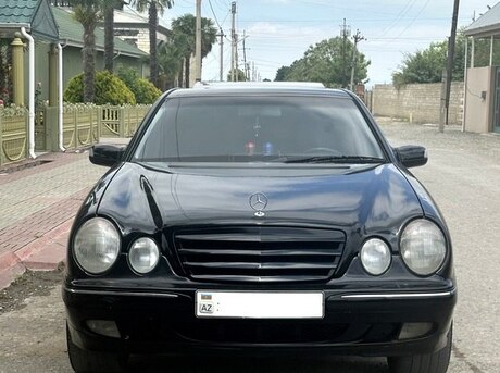 Mercedes E 240 2000