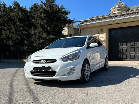 Hyundai Accent 2012